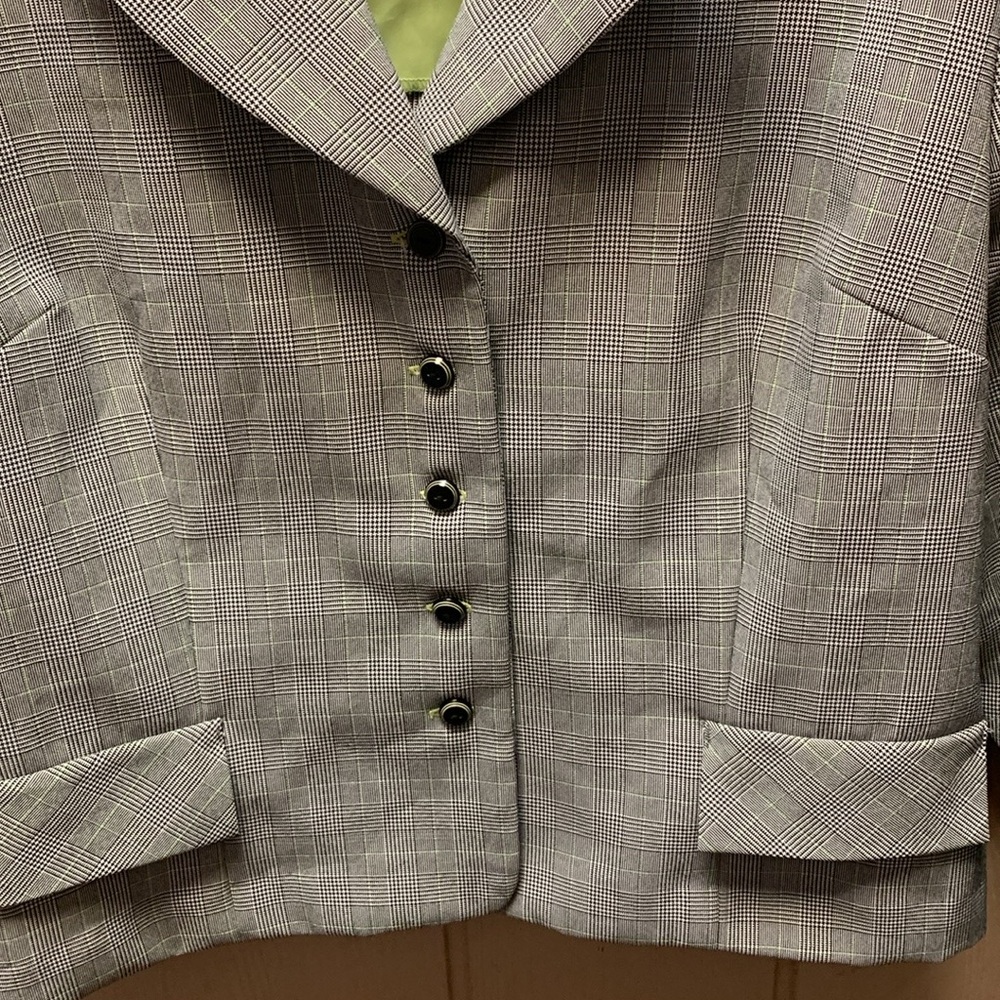 KS Collection Suit - Picture 4 of 15